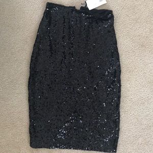 Sequence knee length skirt